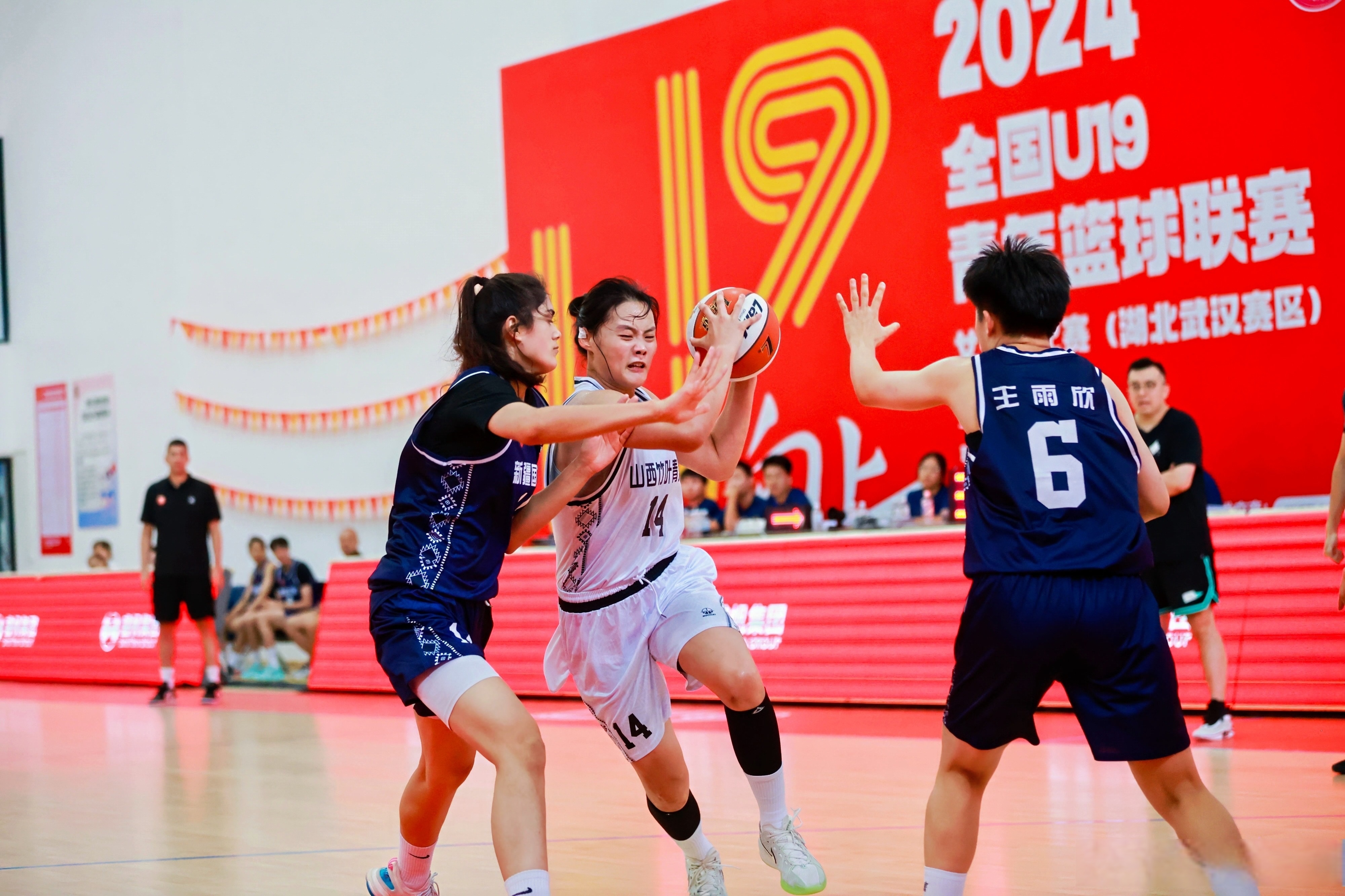 江苏女篮和四川女篮比赛_(江苏女篮和四川女篮比赛哪只球队瘦了) 第2张 江苏女篮和四川女篮比赛_(江苏女篮和四川女篮比赛哪只球队瘦了) 第2张