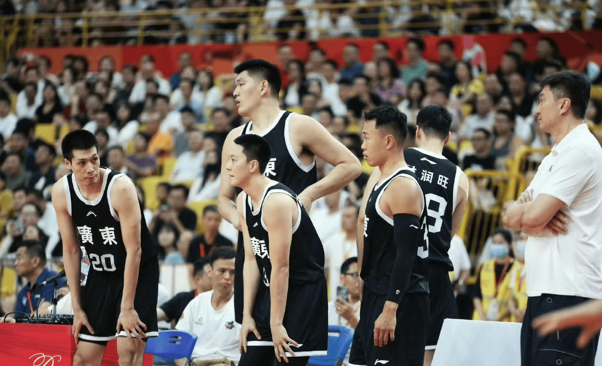 直播cba广东_(直播cba广东宏远队)  第1张