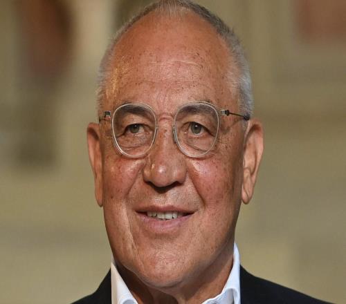 雨燕免费直播免费体育直播_(雨燕免费直播在线观看高清足球)