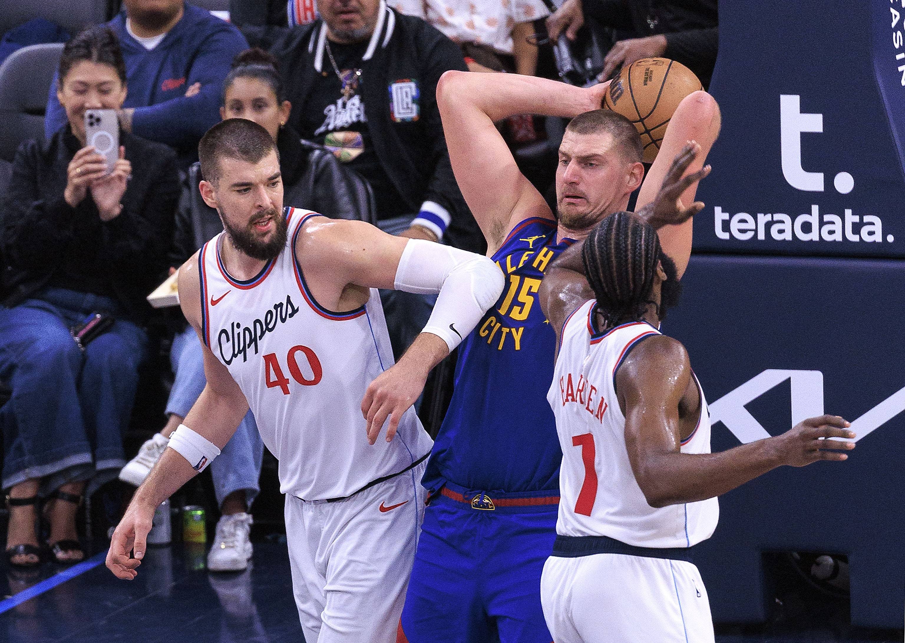 关于快船明日客战独行侠伦纳德因伤将连续6场缺阵的信息 第1张 关于快船明日客战独行侠伦纳德因伤将连续6场缺阵的信息 第1张