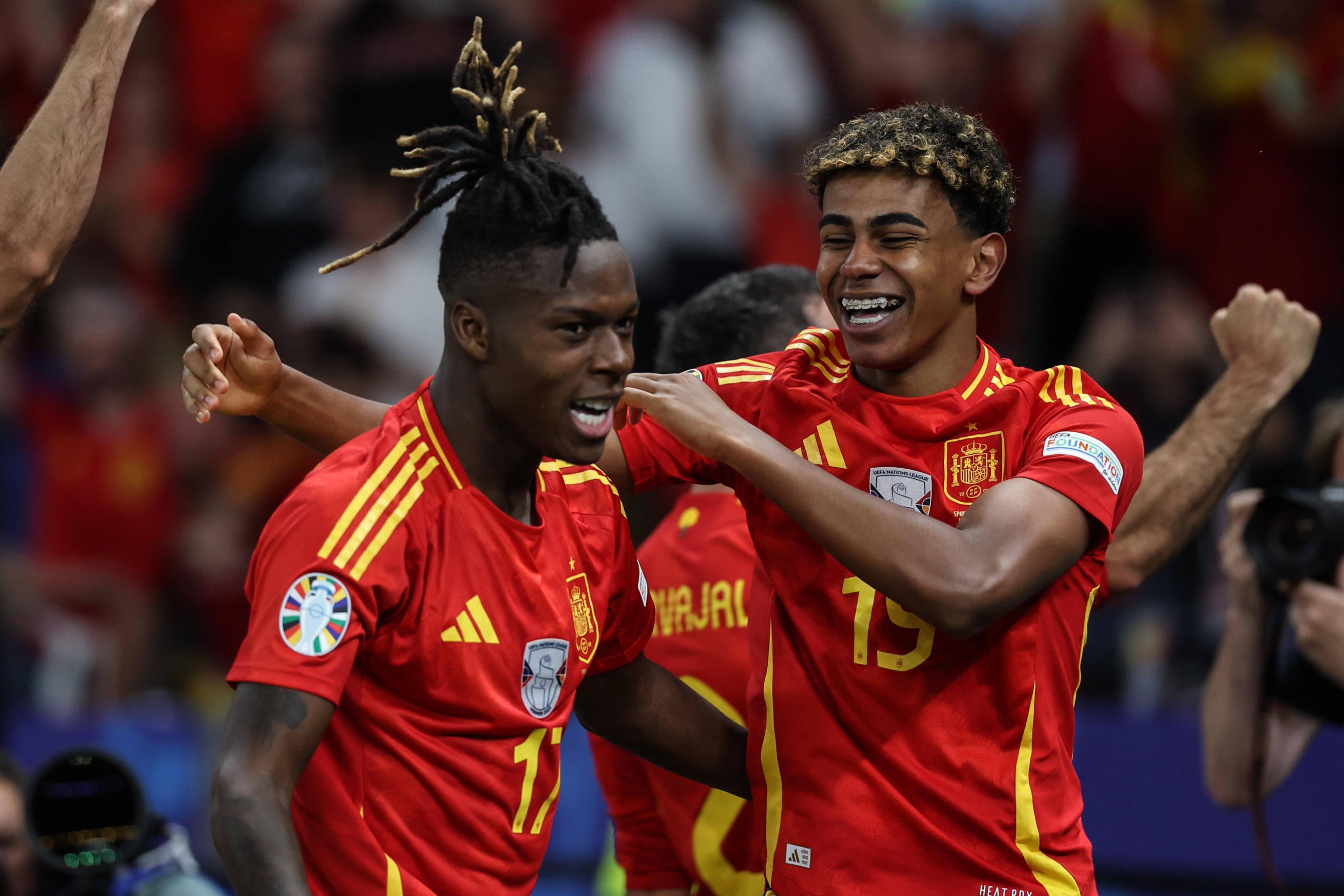 关于巴萨只愿意租借拉什福德曼联4000玩要价遭拒的信息  第2张