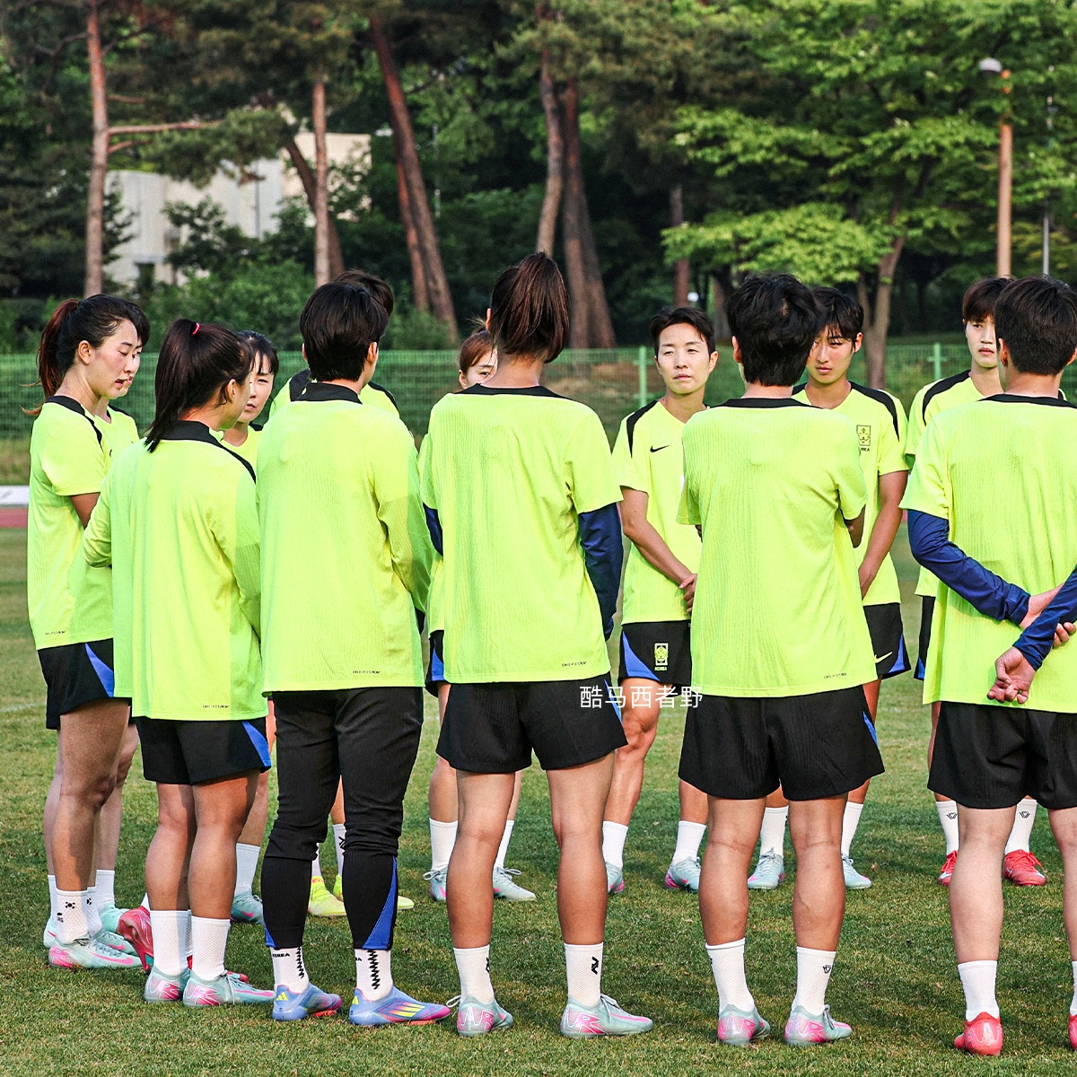 斯亚联女：加松女足VS彭梅吉女足的简单介绍  第2张