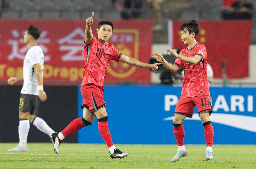 国足结束东亚杯征程获得第三名  第1张