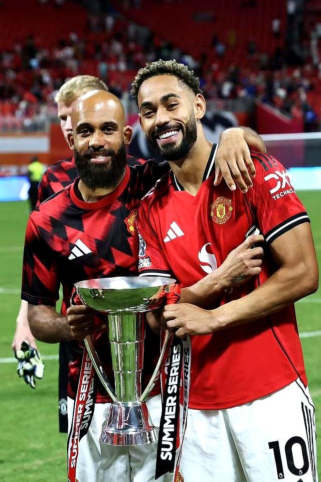 葡体昨晚再度向曼联推荐约克雷斯球员更倾向加盟阿森纳的简单介绍 第2张 葡体昨晚再度向曼联推荐约克雷斯球员更倾向加盟阿森纳的简单介绍 第2张