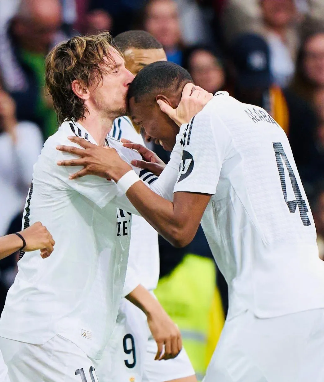 意丙C组：科森扎VS贝内文托的简单介绍  第1张