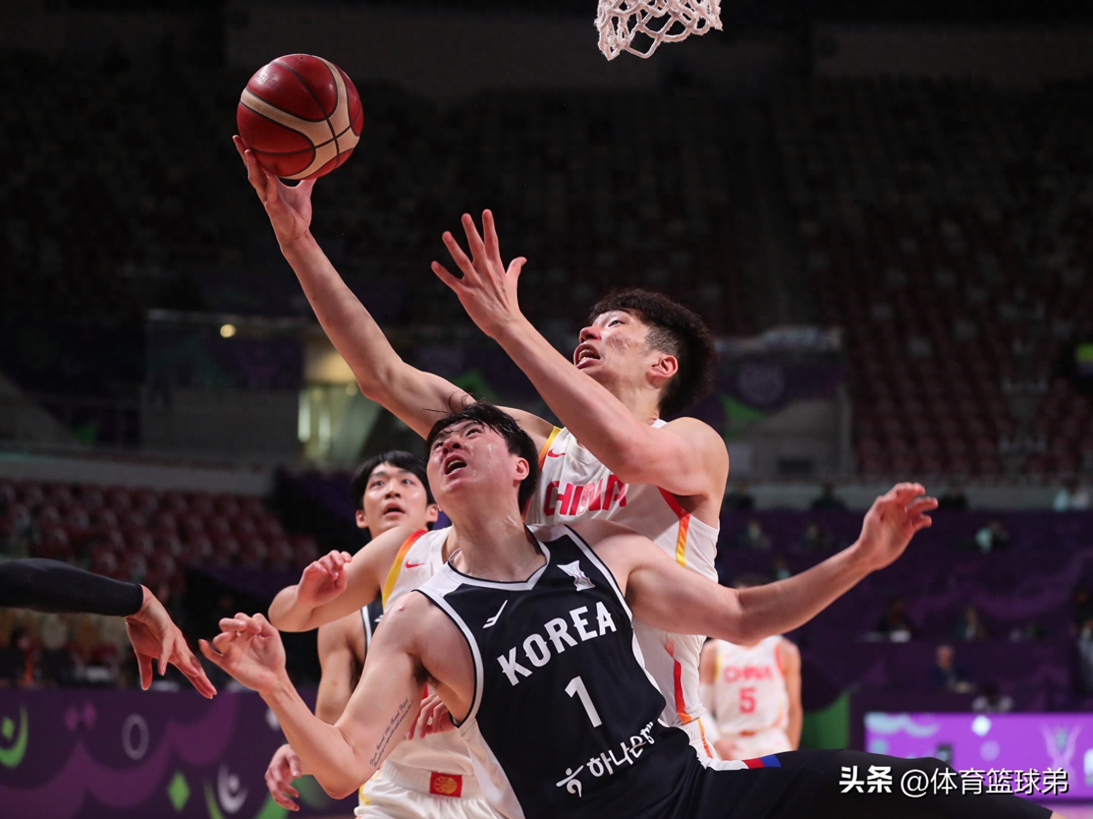 包含男篮亚洲杯新西兰男篮100-78伊拉克男篮布里特21+7的词条