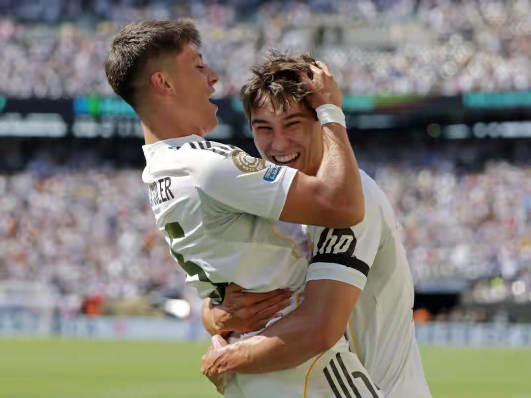 皇马有意斯图加特中场斯蒂勒皇马马在今夏将引进多名新援的简单介绍 第1张 皇马有意斯图加特中场斯蒂勒皇马马在今夏将引进多名新援的简单介绍 第1张