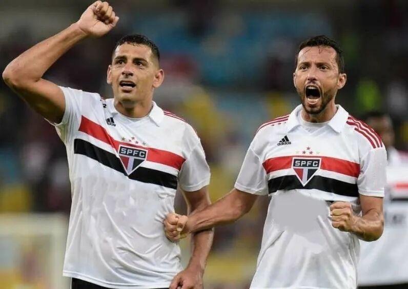 巴西甲:科林蒂安VS帕图  第2张