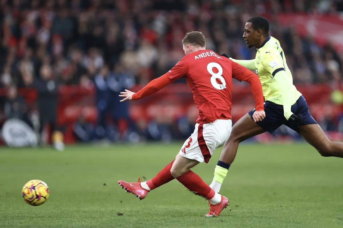 森林有意帕尔梅拉斯中场里奥斯曼联热刺等球队也在关注的简单介绍  第2张