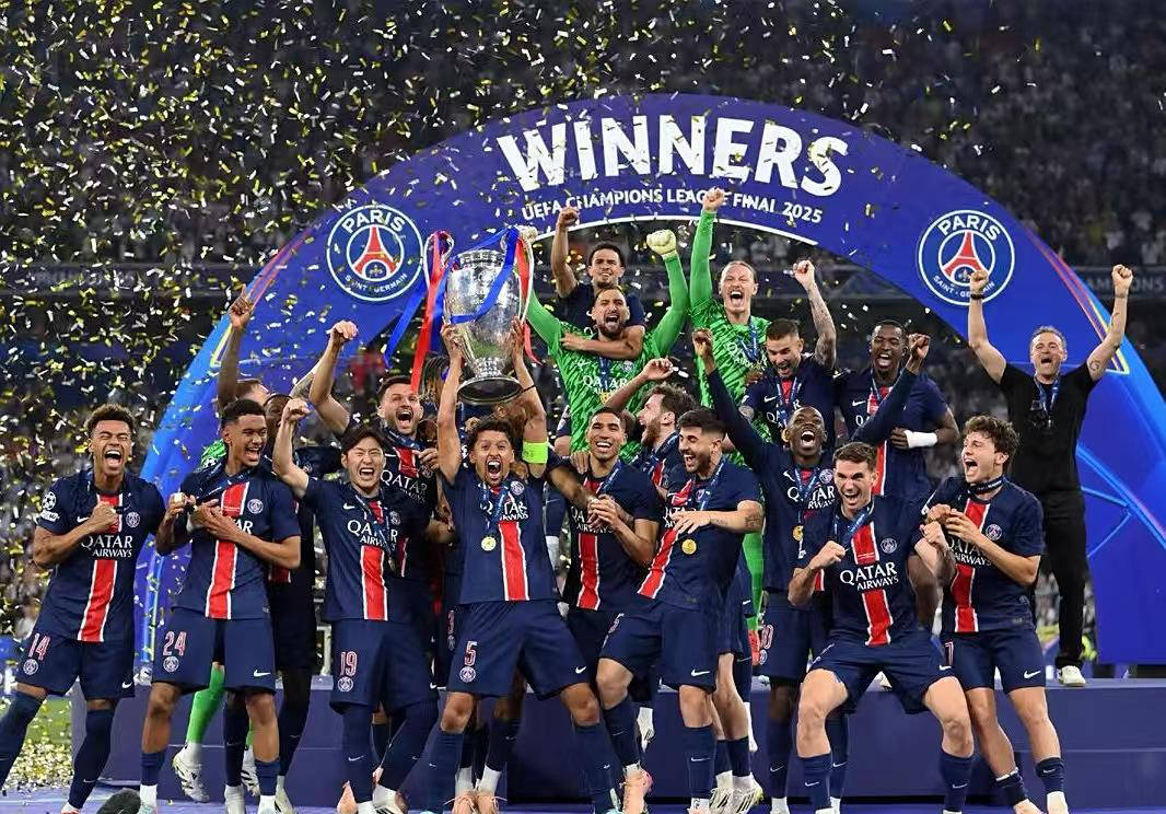 包含巴黎圣日耳曼与舍瓦利耶达成协议球员是多纳鲁马可能替代者的词条  第1张