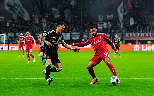 包含利物浦前往法兰克福航班延误临时取消赛前发布会的词条  第1张