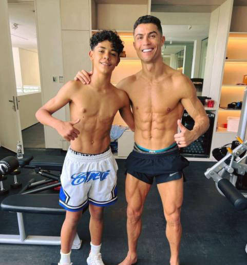 关于C罗儿子入选葡萄牙U16在利雅得胜利青训表现令人印象深刻的信息  第2张