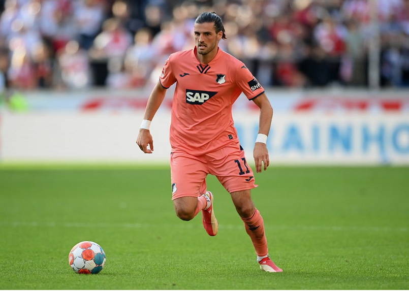 纽卡签下西班牙边锋科德罗预计今夏会被外租的简单介绍  第2张