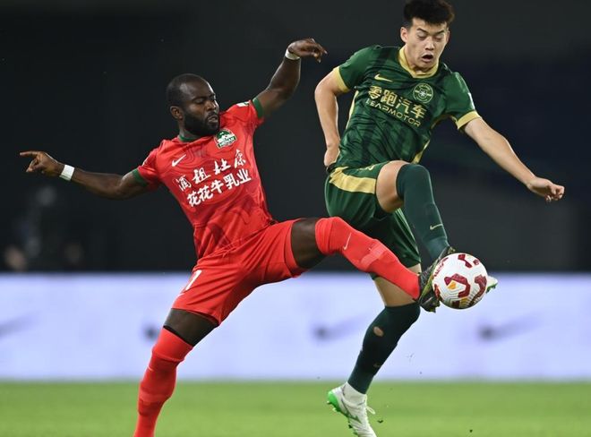 包含中超浙江队2-2上海海港加布里埃尔传射建功弗兰克头球绝平的词条