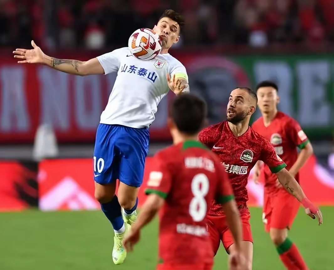 足协杯山东泰山1-3成都蓉城罗慕洛双响周定洋点射建功的简单介绍 第1张 足协杯山东泰山1-3成都蓉城罗慕洛双响周定洋点射建功的简单介绍 第1张