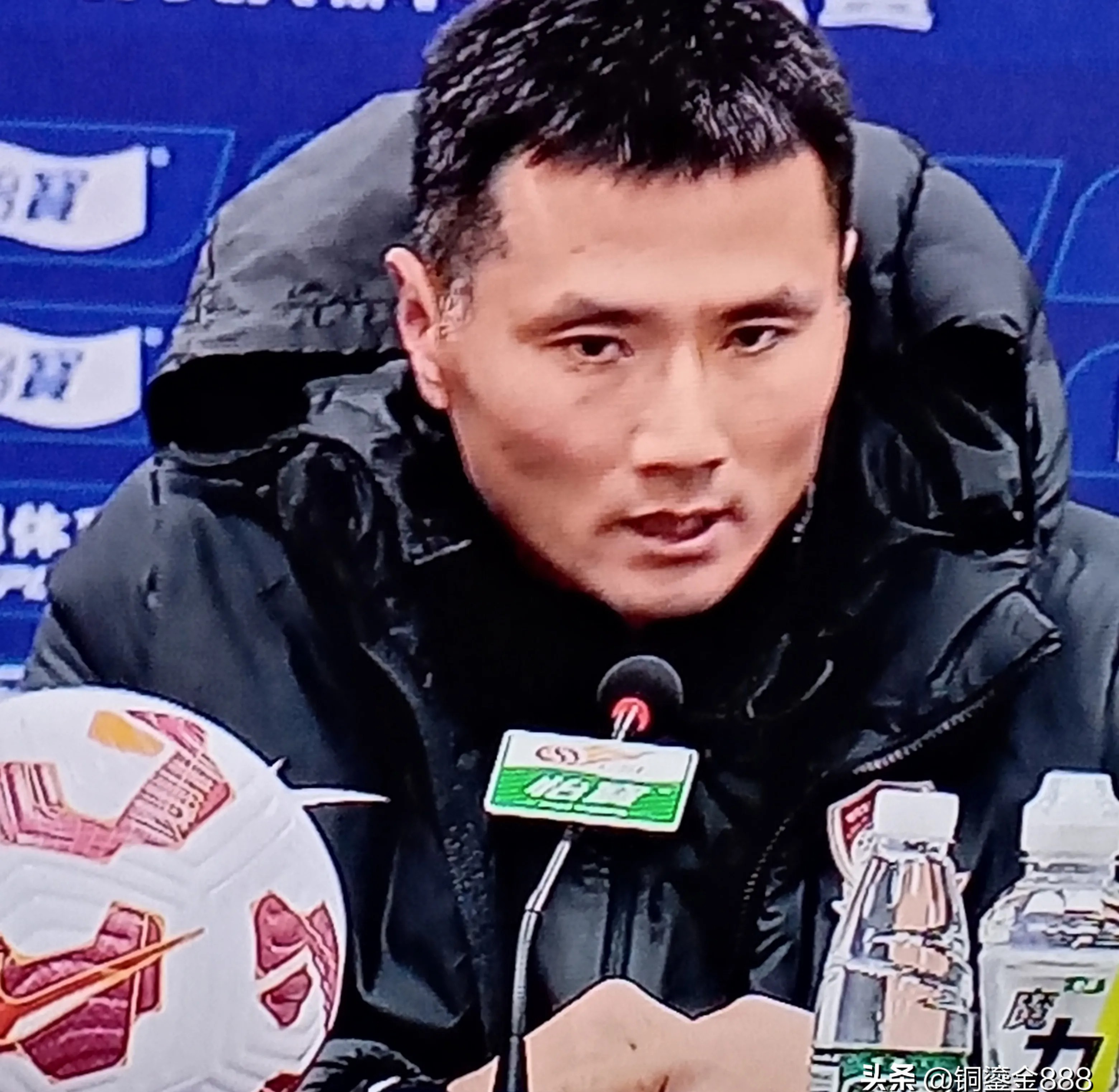 邵佳一履新后首站赴熊猫杯考察球员邵佳一重组新国足的简单介绍  第1张