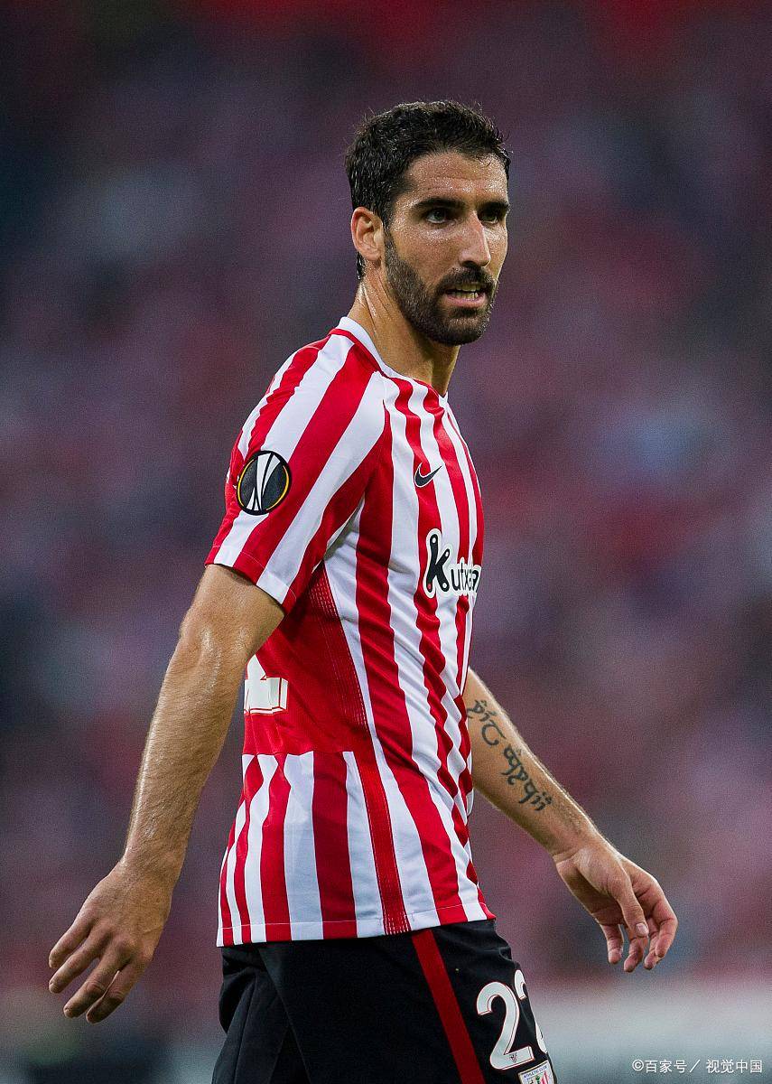 贝西克塔斯有意斯特林球队正在推动交易的简单介绍 第2张 贝西克塔斯有意斯特林球队正在推动交易的简单介绍 第2张