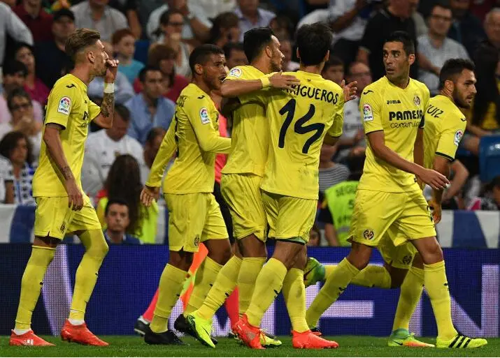 包含15岁小将刘凯源启程前往西班牙签约比利亚雷亚尔梯队的词条  第1张