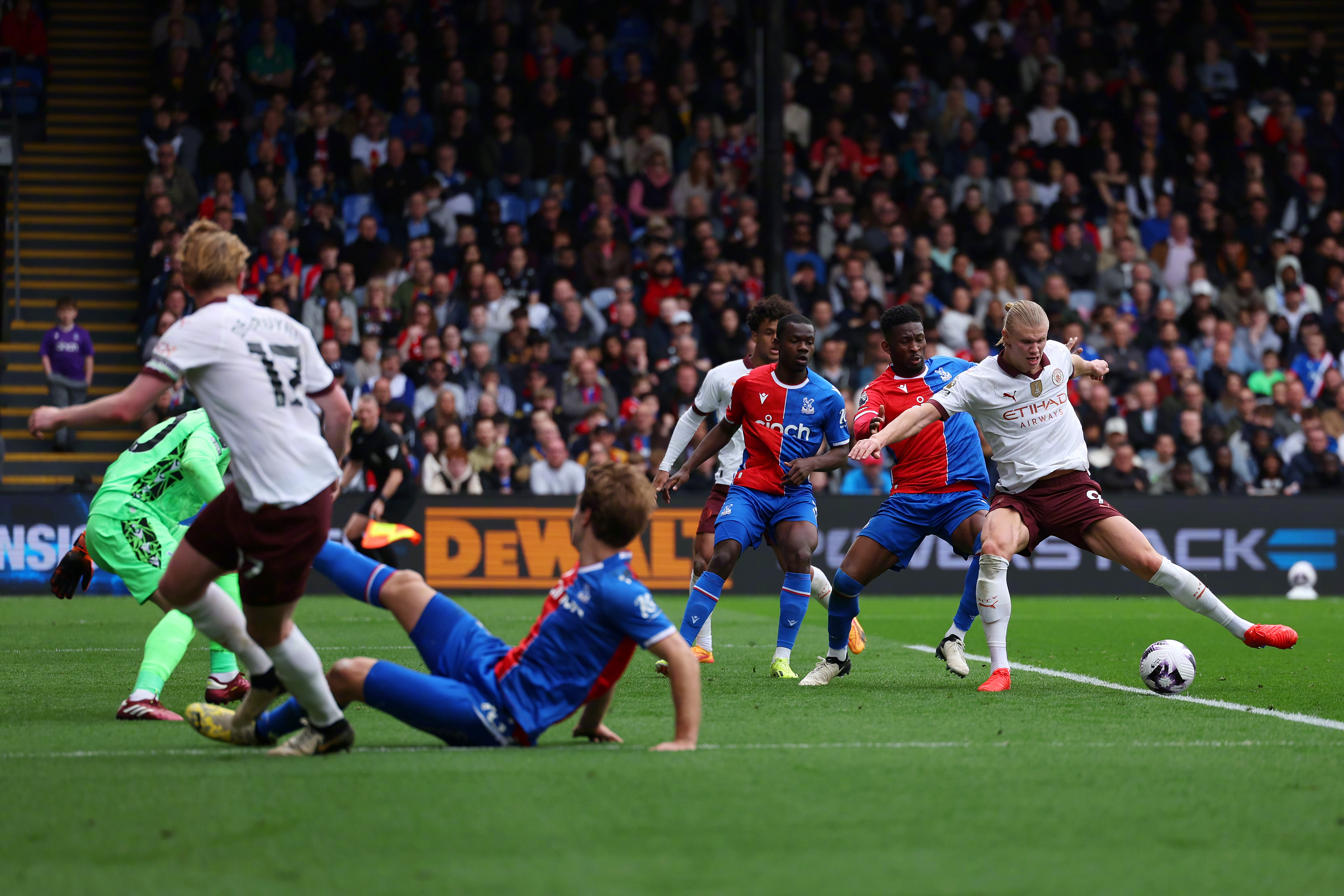 英南超：耶特城VS布拉克內尔城的简单介绍  第2张