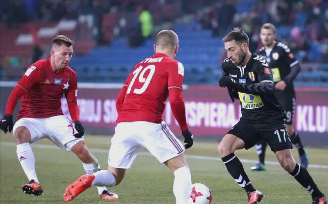 德甲莱比锡红牛VS斯图加特比赛预测两队近期都保持连胜的简单介绍  第2张