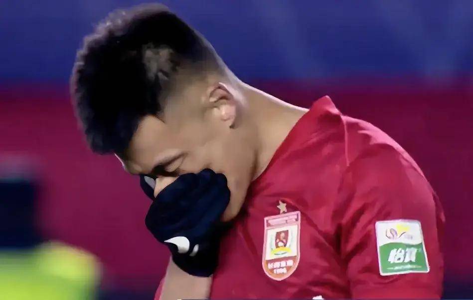 包含足协杯大连鲲城1-1长春亚泰谭龙补射建功亚泰点球遭淘汰的词条  第2张