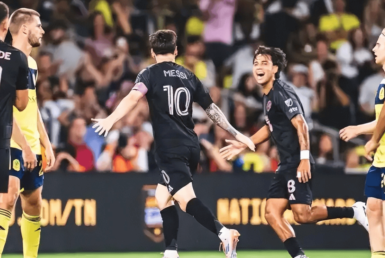 关于梅西连续四场比赛梅开二度创下美职联历史纪录的信息  第1张