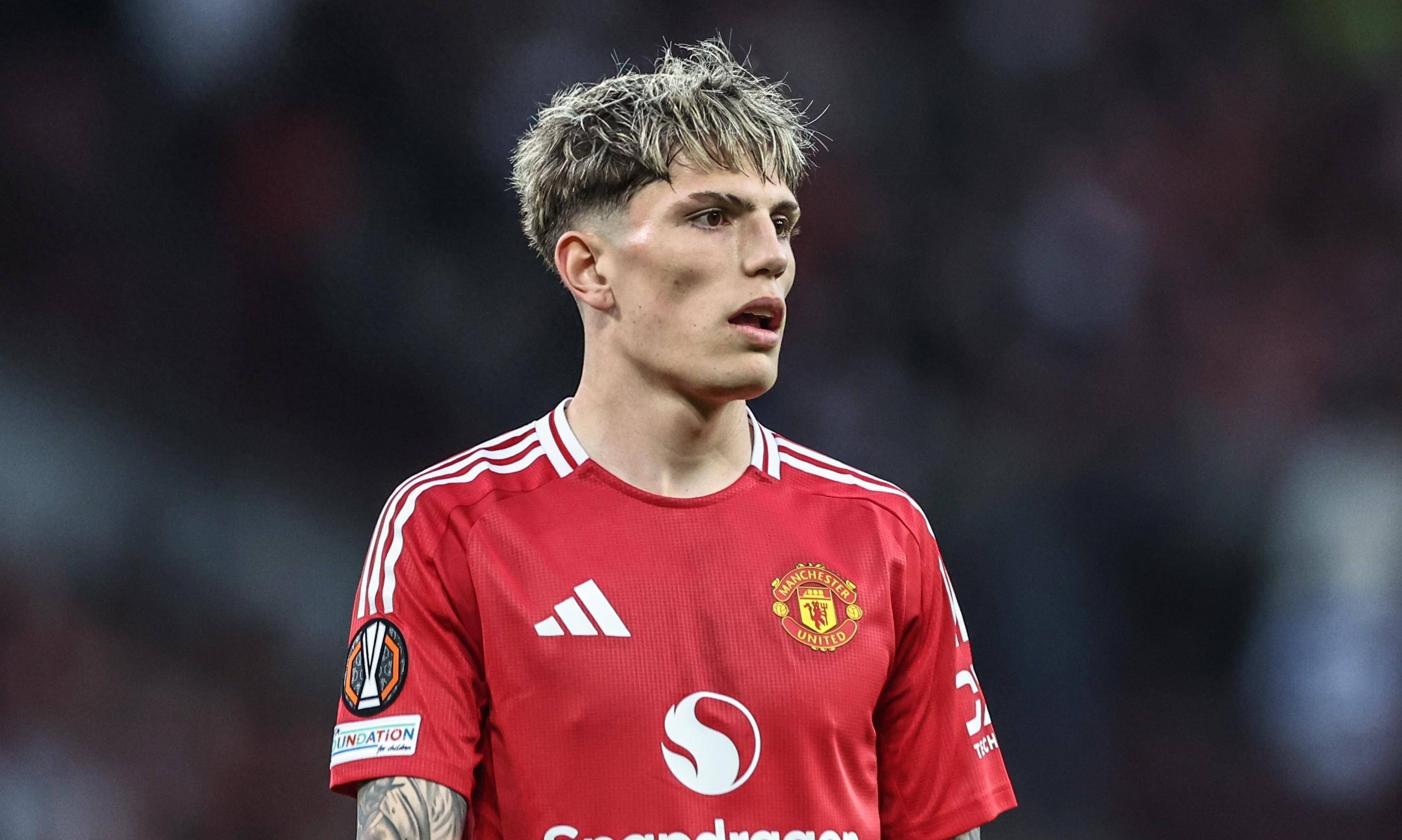 曼联与大马丁进行接触球队预计将调整门将位置的简单介绍  第1张