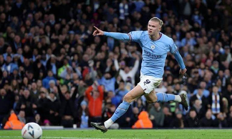 英超水晶宫3-3伯恩茅斯马特塔戴帽克鲁皮双响的简单介绍  第1张