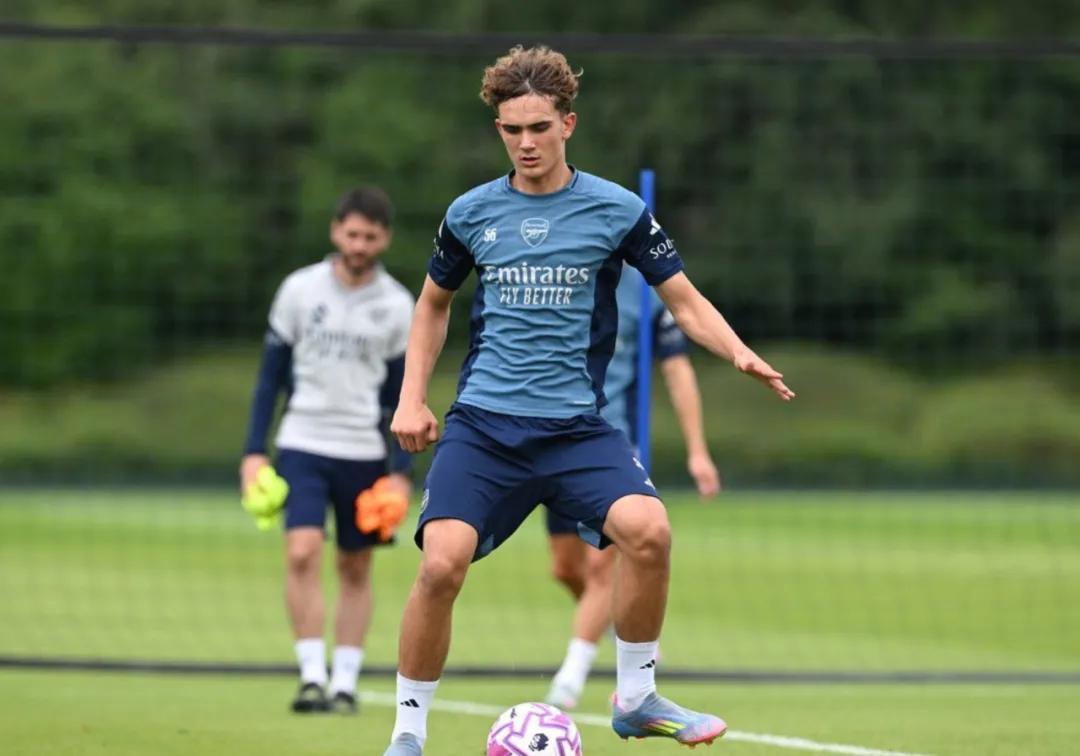 包含马杜埃凯将与阿森纳签约5年时间枪手很快官宣球员加盟的词条  第1张